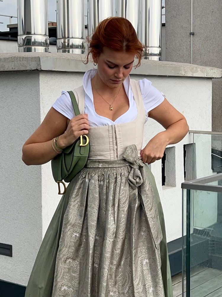Dirndl Como Creme Detail